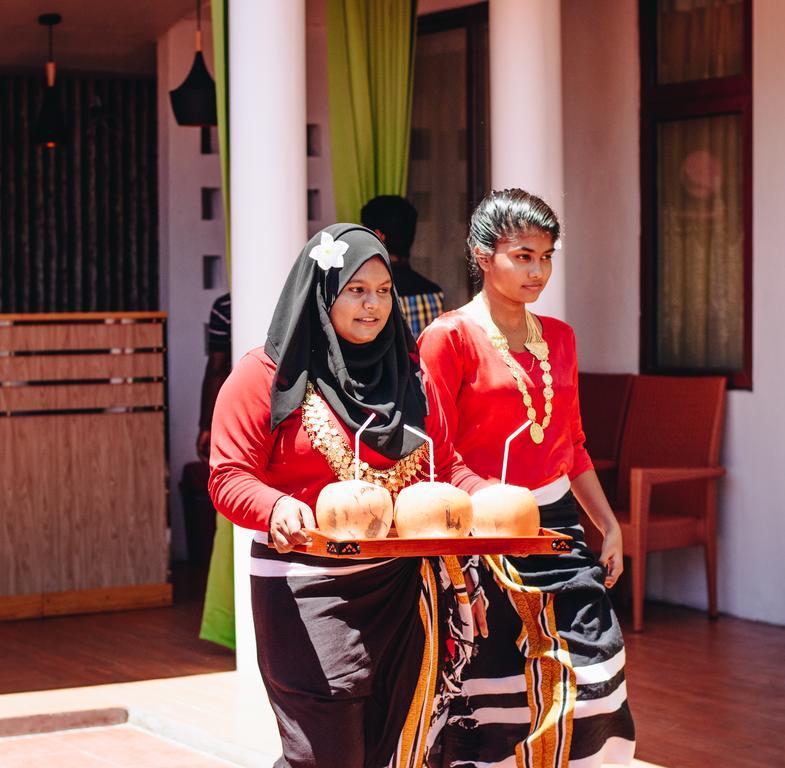 Rekidhiye Inn Addu City Luaran gambar
